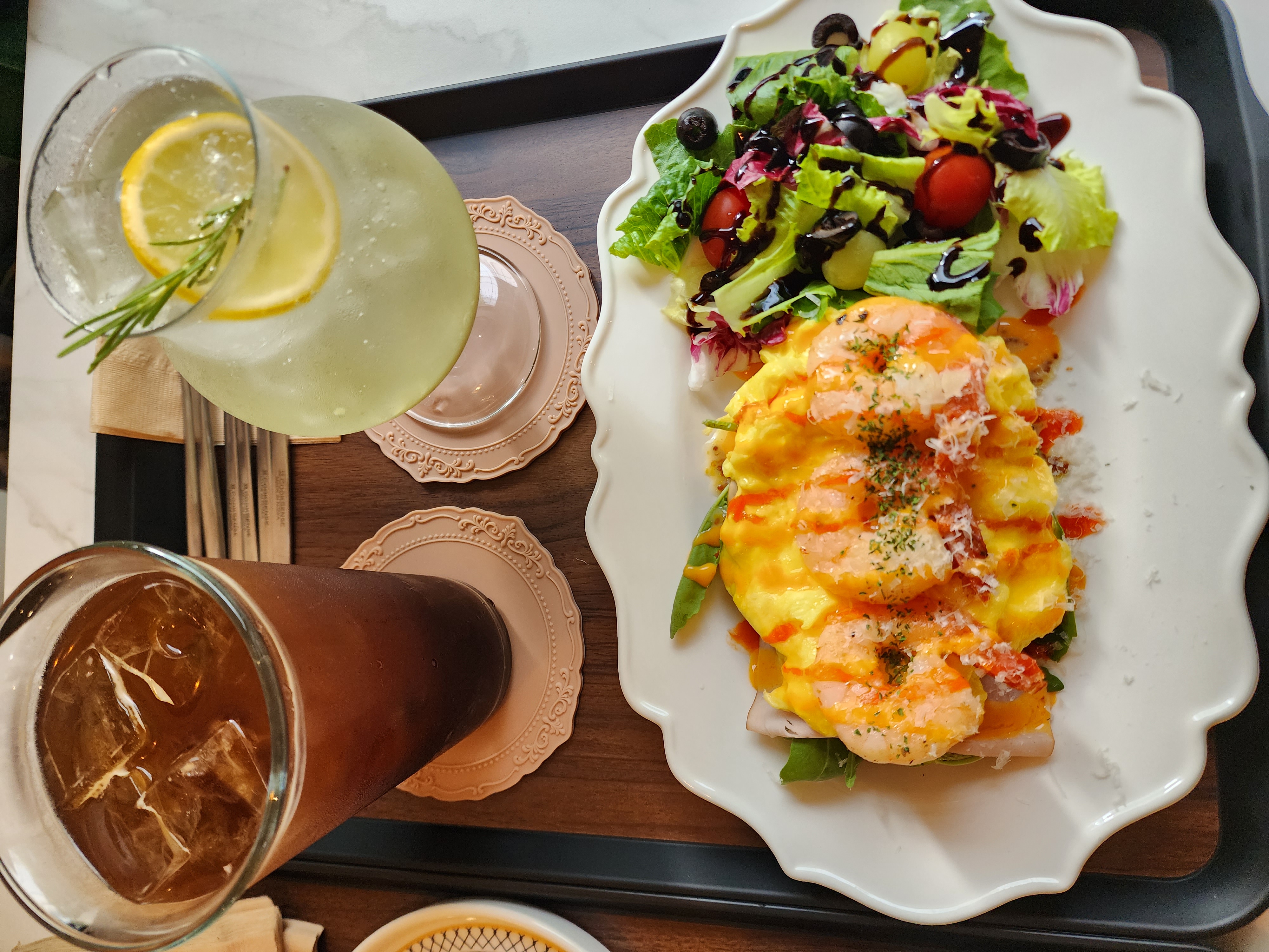 아메리카노, 청포도 에이드, 에그 새우 샌드위치