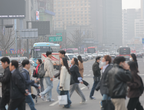 한파특보 발령: 2026년 4월 하순 역대급 한파주의보, 강원&middot;충남&middot;전북 기온 급락 및 황사 주의보