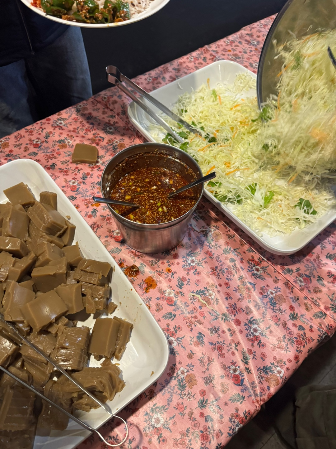 양배추 샐러드, 도토리묵 양념장 이미지