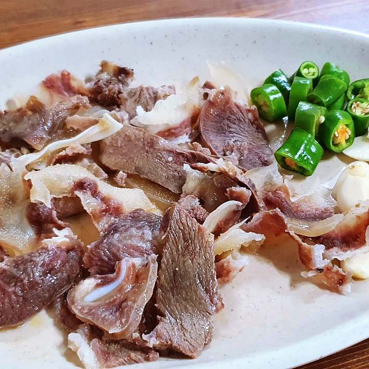 백반기행 조성모 편 곡물 칼국수 발반죽 우리밀 손칼국수 소머리수육 해물파전 경주 맛집 소개