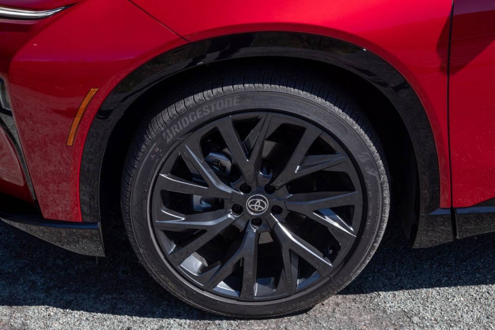 토요타 크라운 SUV 시그니아