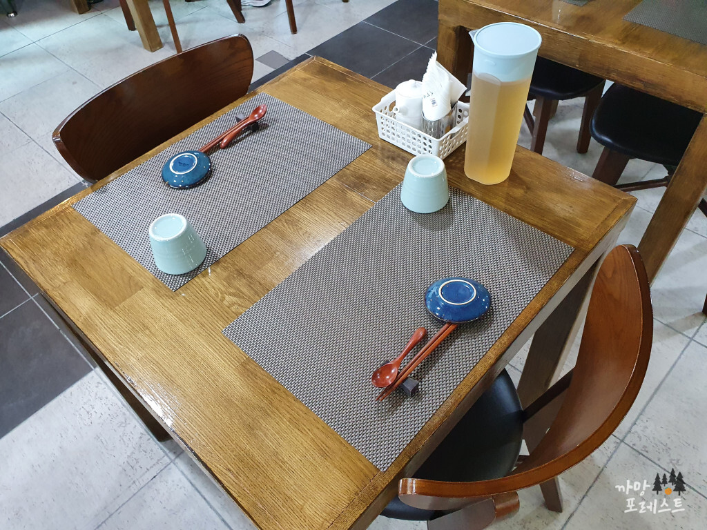 스시도우 테이블 세팅