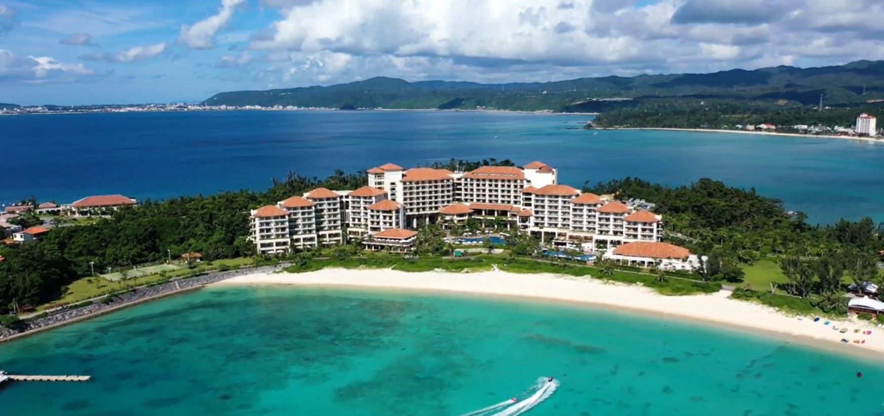 더 부세나리조트, 오키나와 : 부대시설 / 어메니티 / 소개 / 관광 / 객실