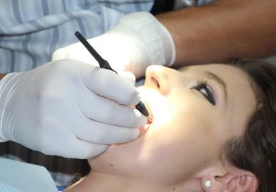 진료 받는 여성