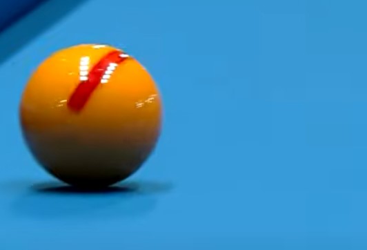 women-billiard