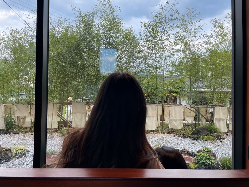 강릉-카페-툇마루-커피-정원뷰