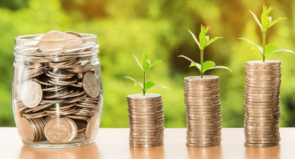 동전들이-쌓여있는-모습