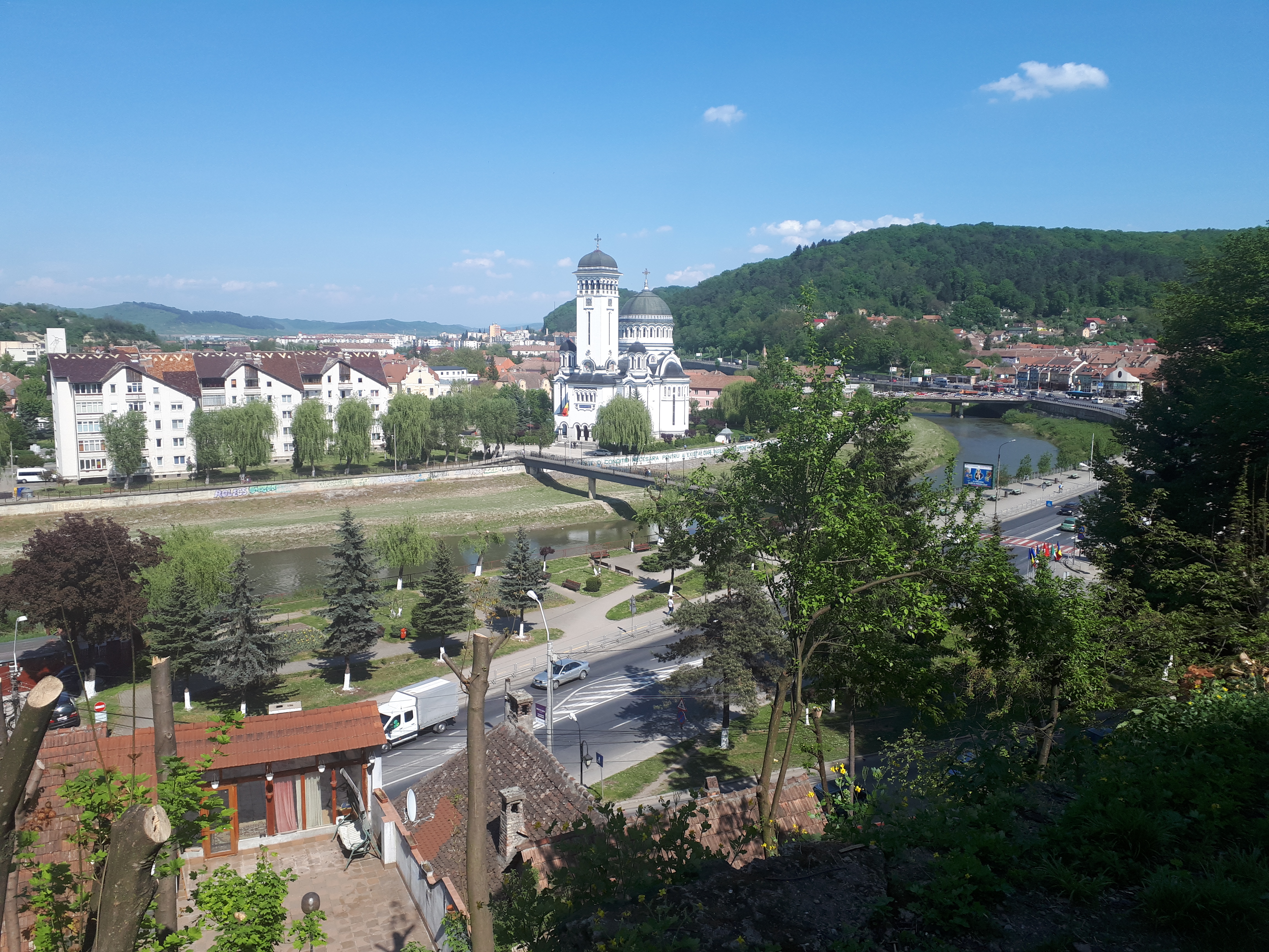 루마니아 시기쇼아라 구두장인의 탑에서 바라본 성 삼위일체 교회