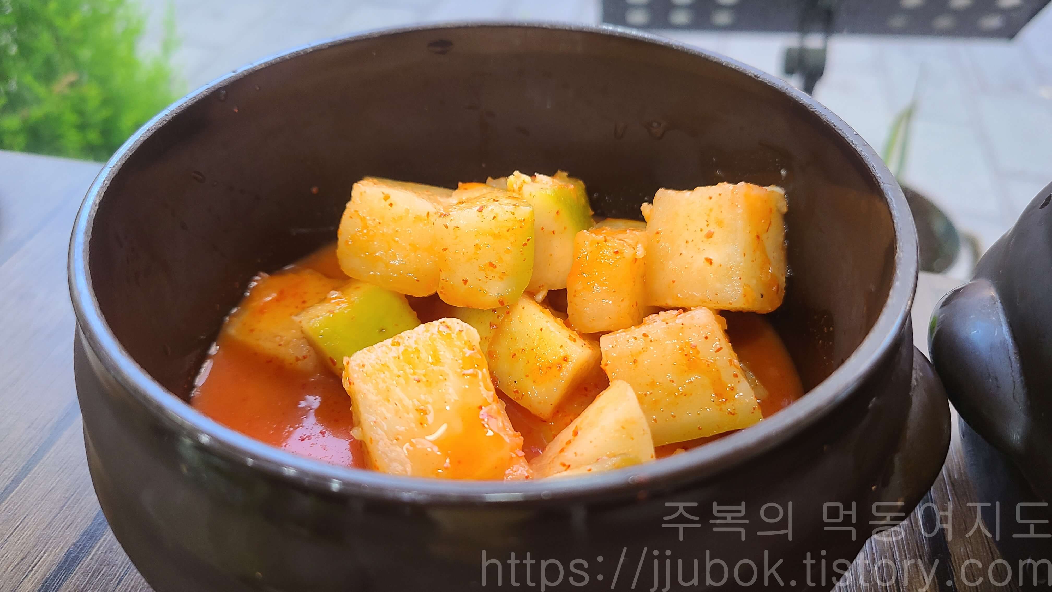 신포순대-밑반찬-깍두기