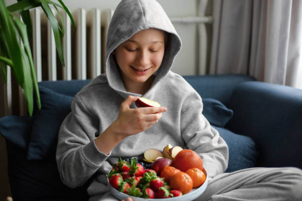 청소년기에 꼭 챙겨야 할 영양소와 건강한 성장의 비결