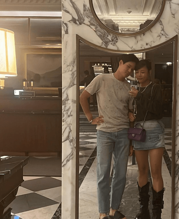 권순우 테니스 선수와 원더걸스 유빈