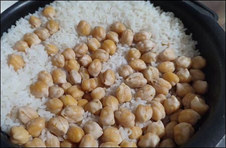 전기압력밥솥으로 만든 병아리콩 잡곡밥