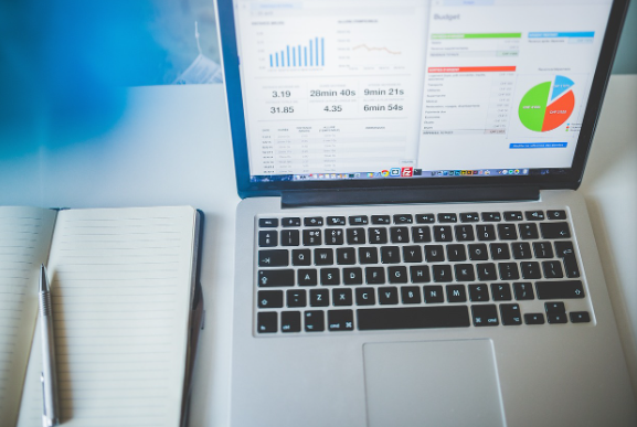 CMD 창에서 taskkill 명령어를 사용하여 특정 프로그램(메모장)을 강제 종료하는 화면