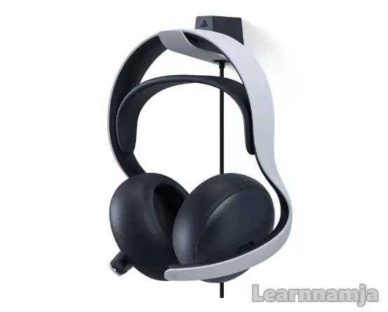 스탠드에 놓인 플레이스테이션 펄스 엘리트