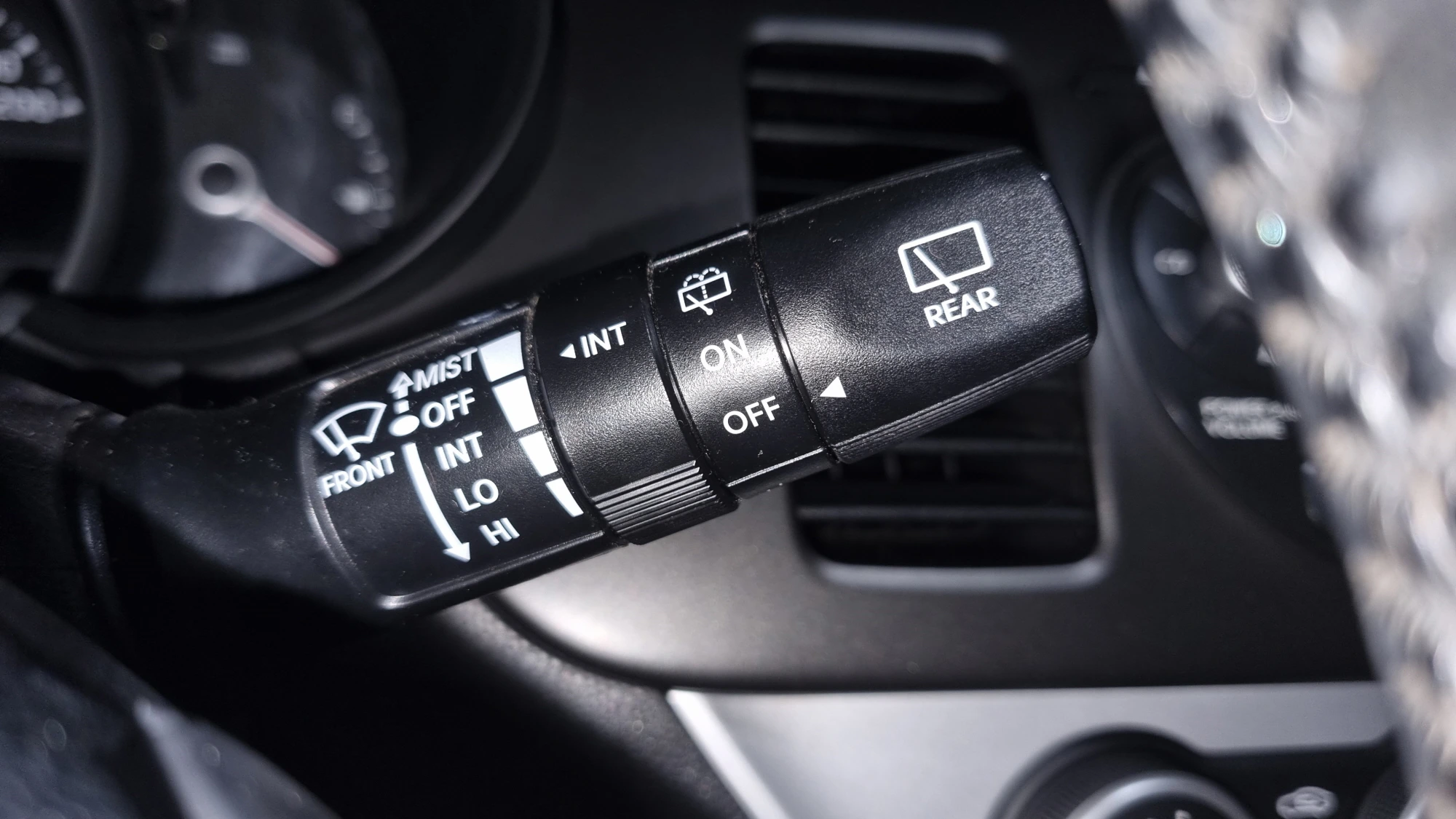 와이퍼 작동 스위치