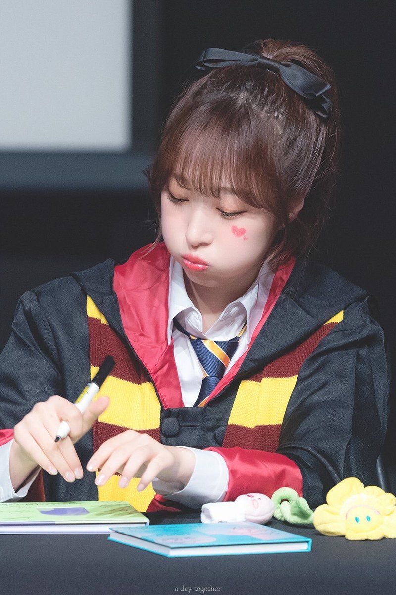 우주소녀 수빈 인스타그램 사진 몸매 얼굴 화보 움짤 트위터 고화질 우주소녀 수빈 인스타그램 사진 몸매 얼굴 화보 움짤 트위터 고화질