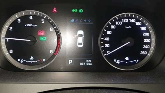 LF쏘나타 스마트키 계기판