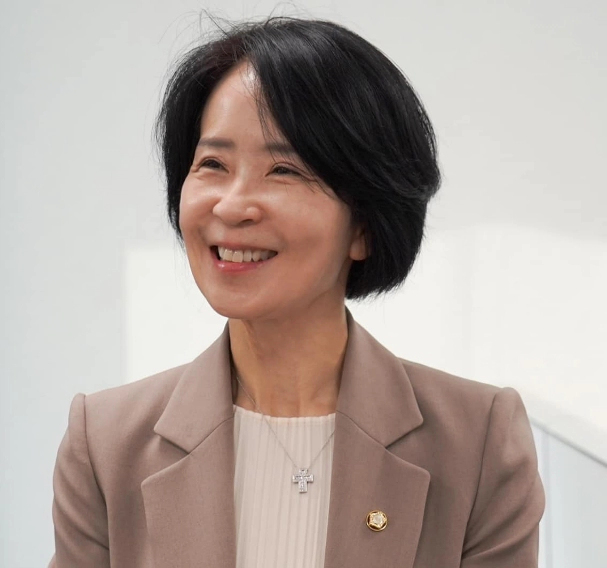 최수진 국회의원 프로필 나이 고향 학력 재산 페이스북