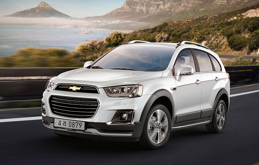 2018년식 쉐보레 캡티바 주행 전면 사진