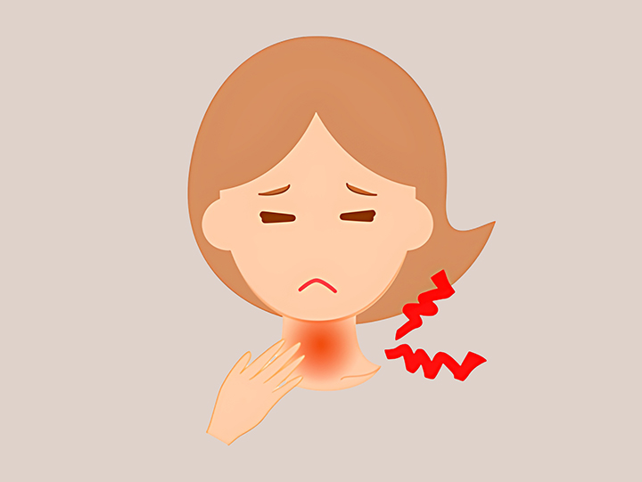 인후통이-있는-여성