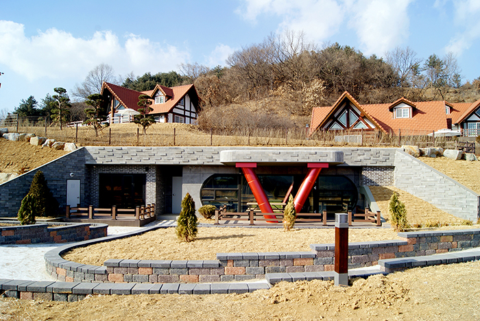 도봉자연힐링가족캠핑장 벙커하우스