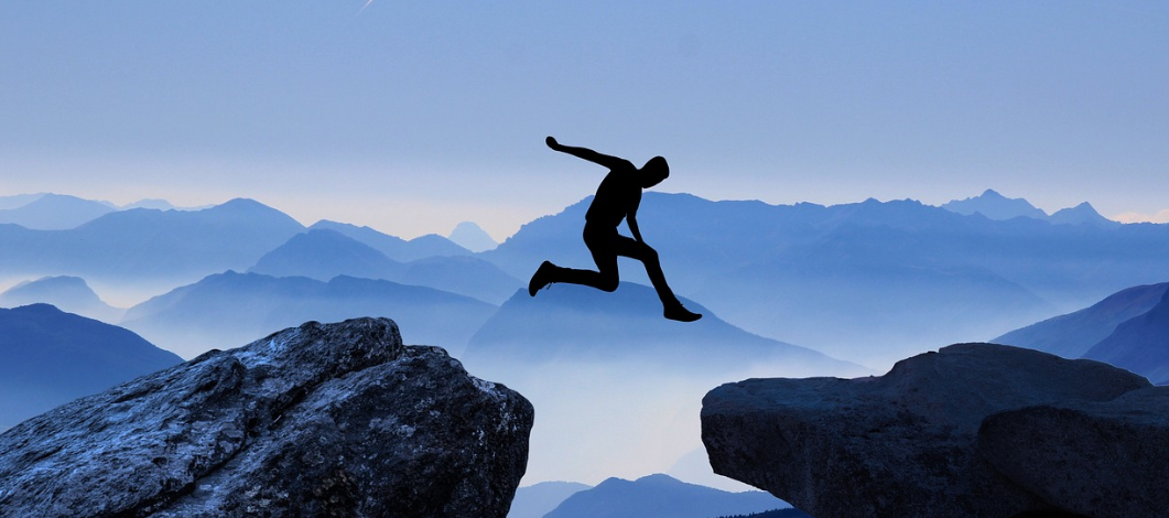 절벽에서 떨어지는 꿈해몽