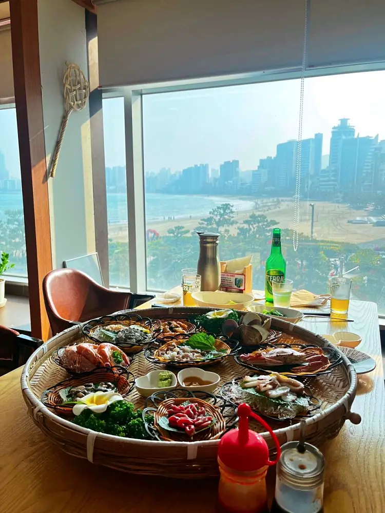 투데이 맛있는 메뉴 소쿠리 모둠 해물, 미국식 해물찜 보일링 크랩, 편백찜 맛있는 오션뷰 식당 추천 부산 광안리 맛집