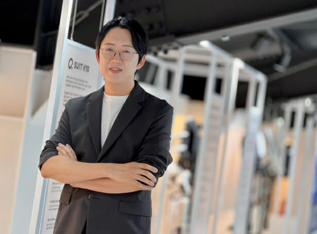 공경철 엔젤로보틱스 대표가 플래닛대전에서 시설과 연구 상황을 소개했다