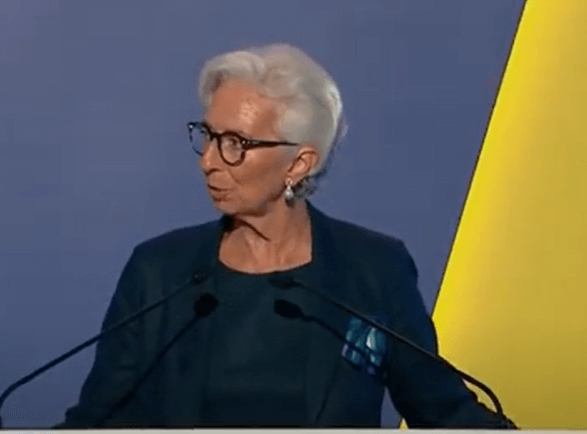 유럽중앙은행 연례 포럼에 참석한 잉글랜드 유럽은행 총재