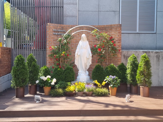 전주 호성만수성당 성모상