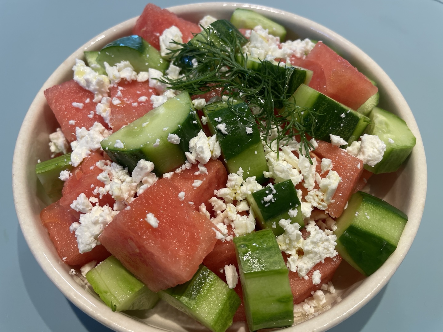 수박 샐러드 - 수박, 오이, 딜, 페타 치즈, 올리브 오일, 레몬즙