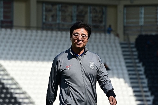 황선홍 감독 썸네일 이미지