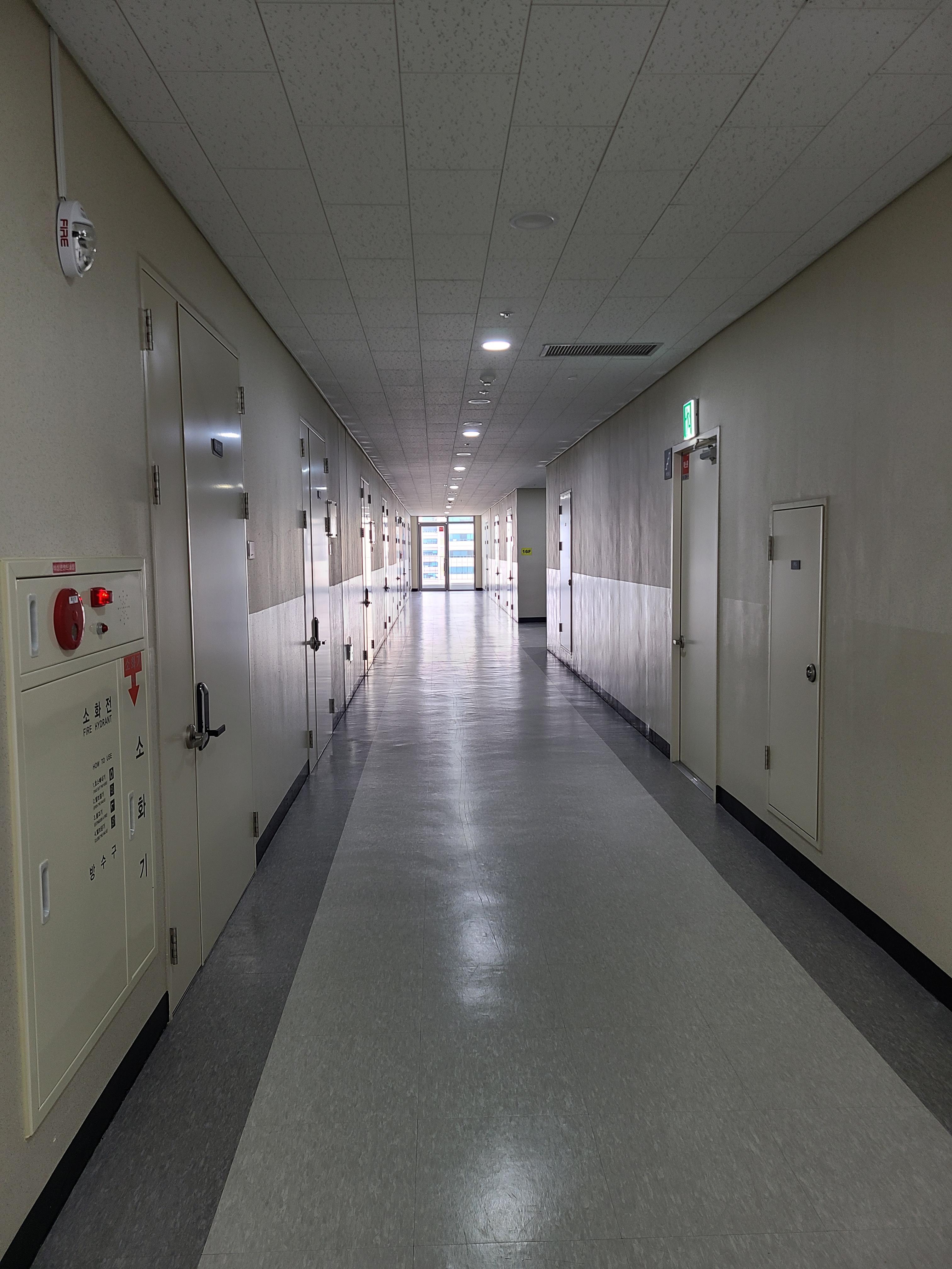 센트럴비즈타워 2차 A타워 섹션오피스1