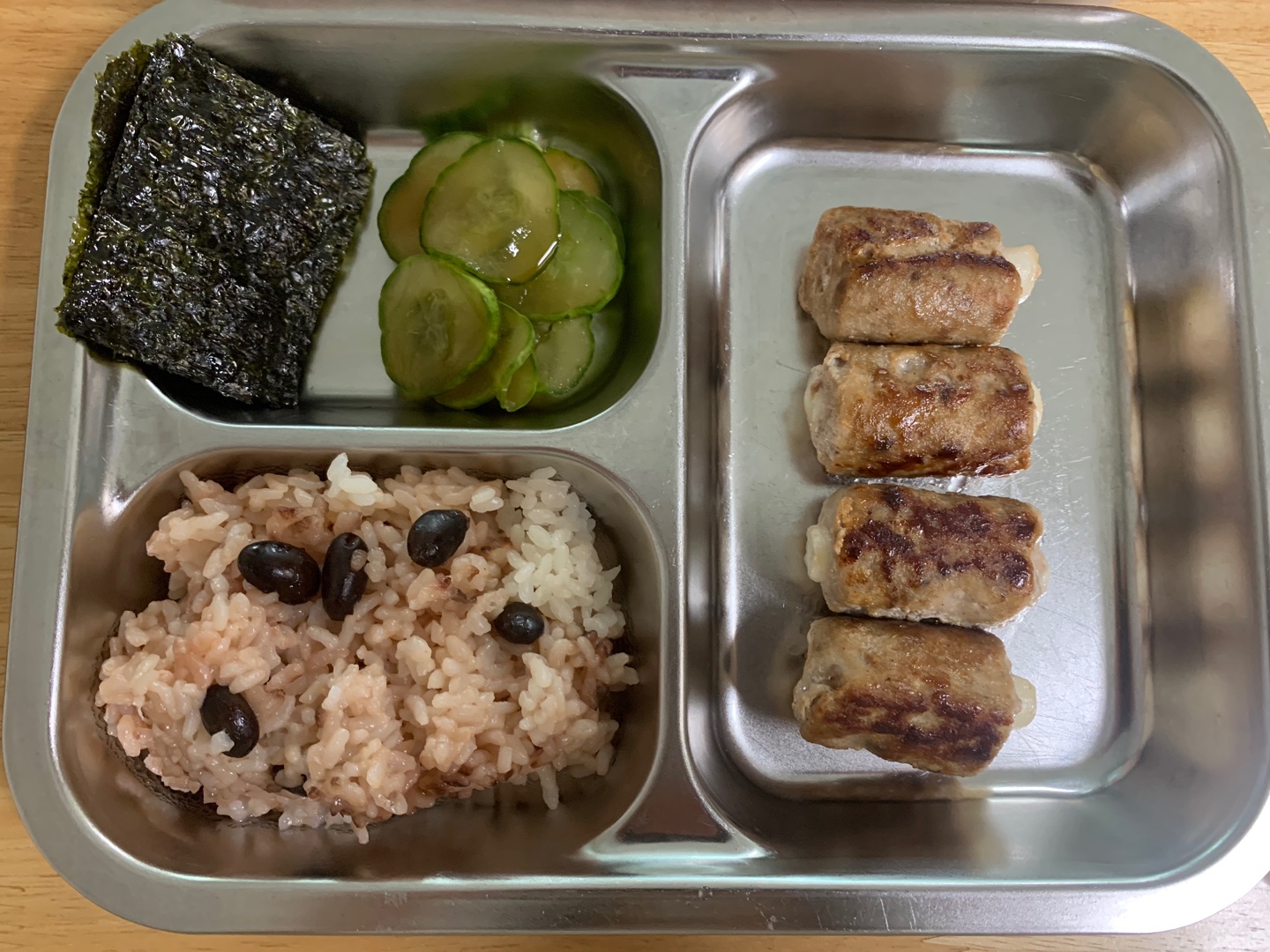 한살림 떡고기말이로 차린 식판식