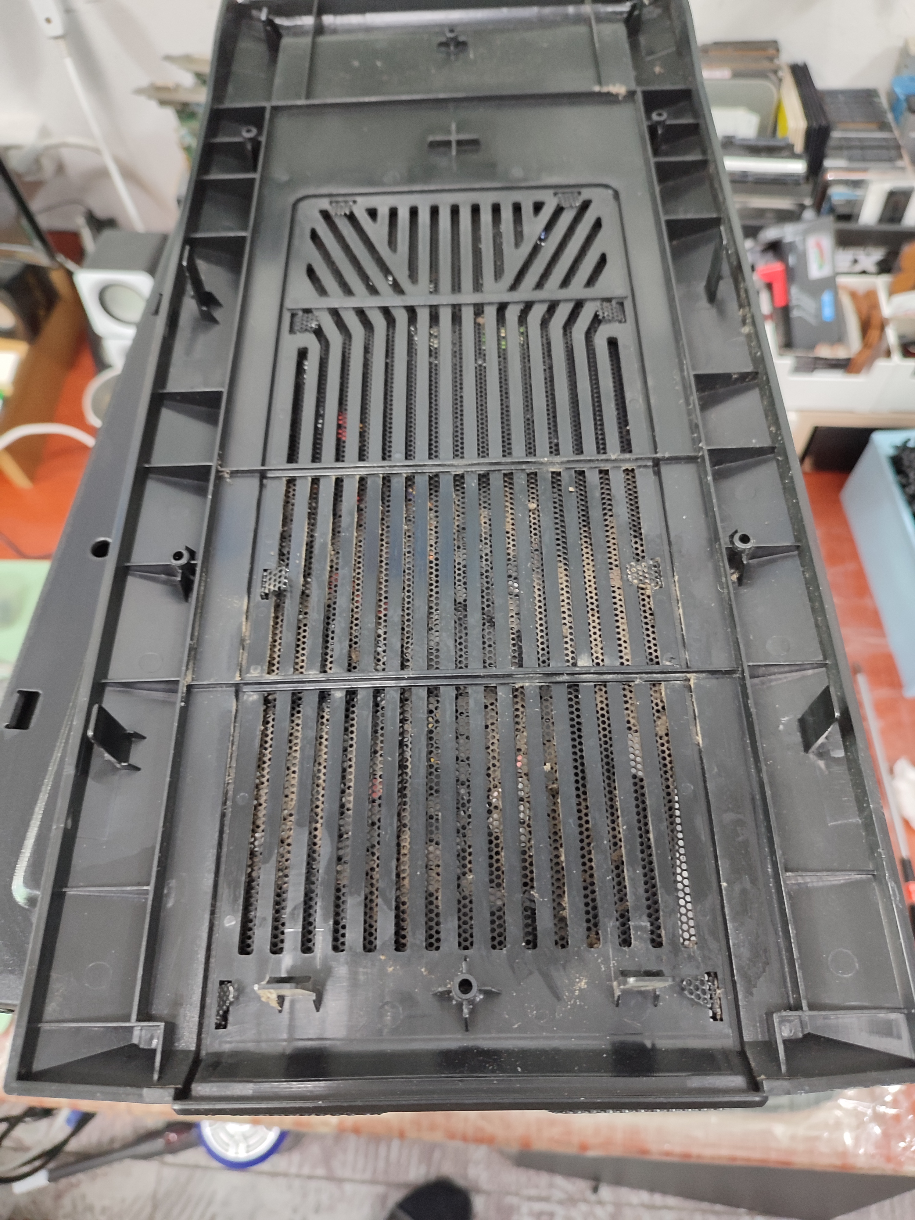 먼지를 제거하고 있습니다.