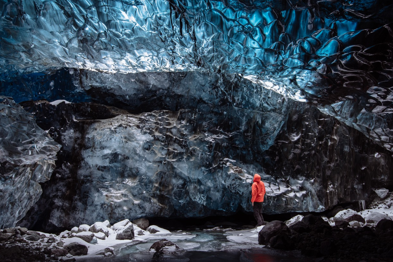 희귀직업 탐구: 극지방 탐험가, 지구의 극지방에서 생태와 환경을 연구하는 탐험가