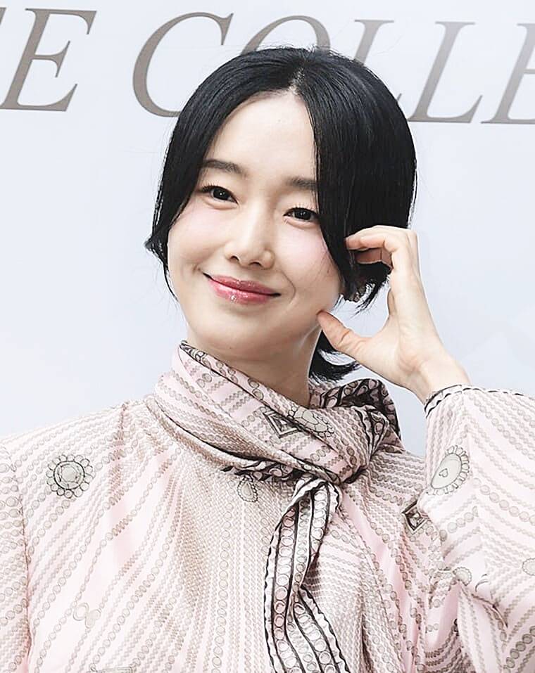 가수-겸-배우-이정현