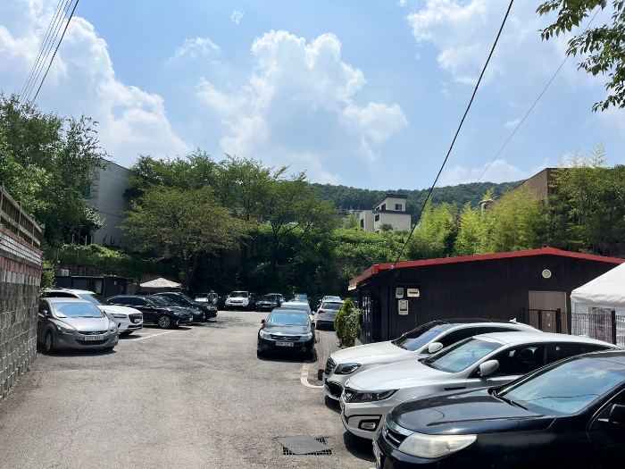 타임투비 주차시설