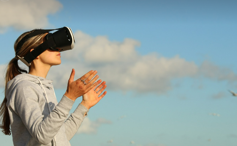 VR·AR 기반 AI 몰입형 학습의 실제 활용 사례