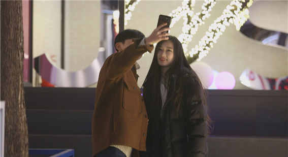 배우-왕석현-여자친구