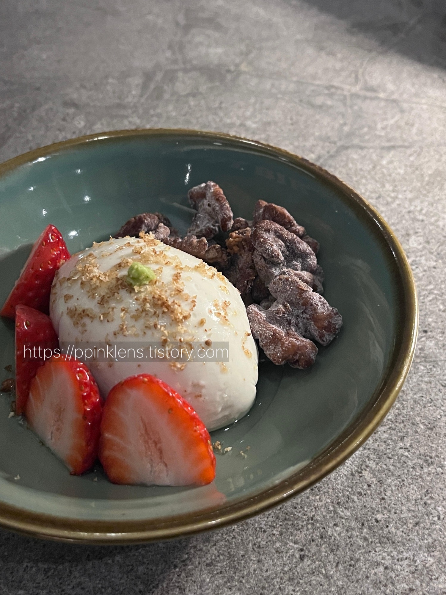 오사청담 생딸기 수제 모찌리도후