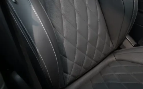 자동차 가죽시트 청소하는 방법