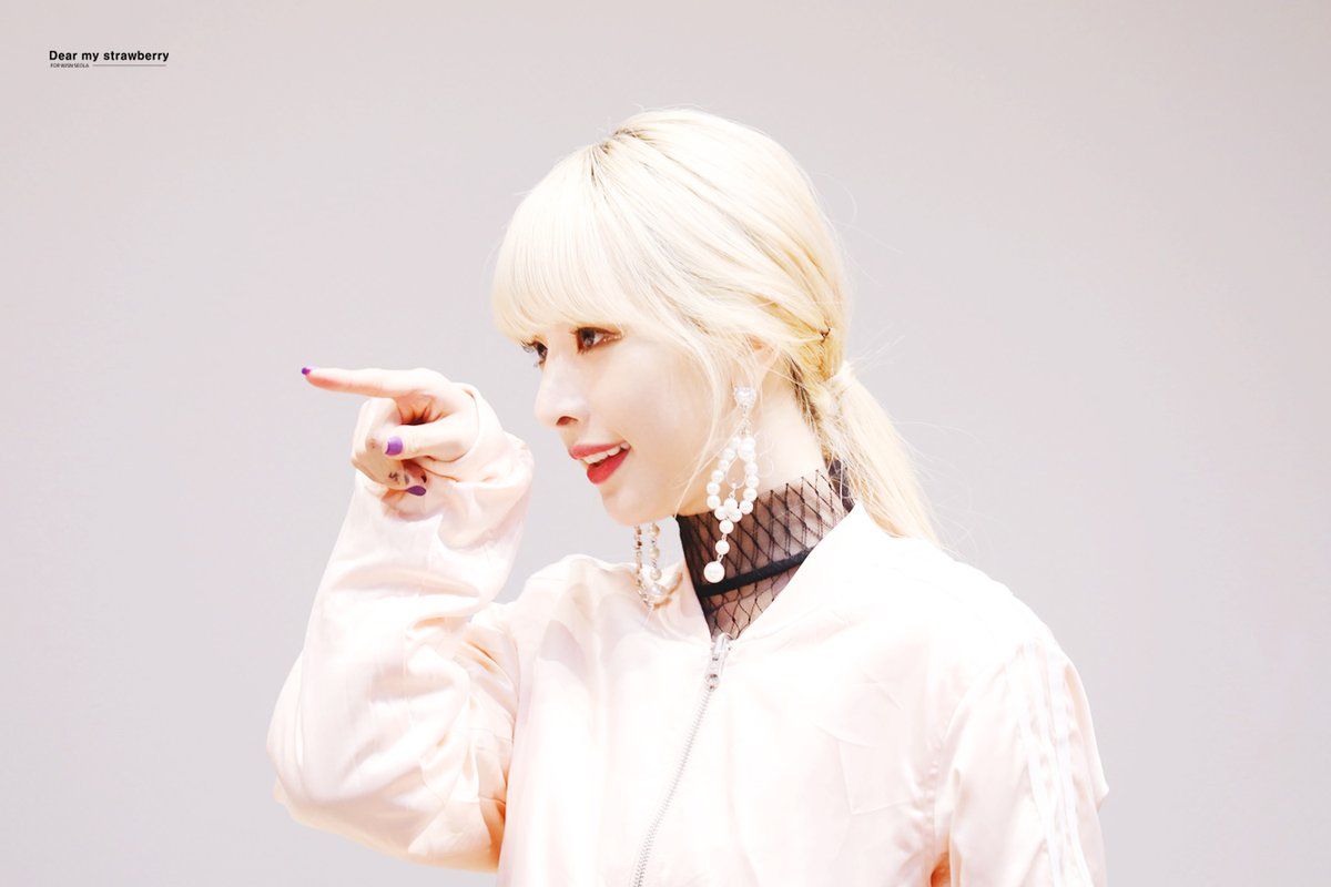 우주소녀 설아 인스타그램 사진 몸매