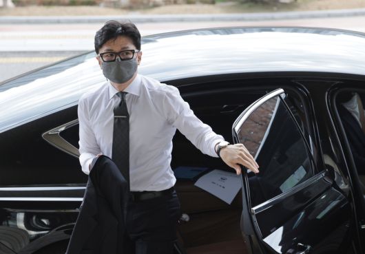 한동훈 장관 스토킹 범죄 혐의 받은 &#39;더탐사&#39;