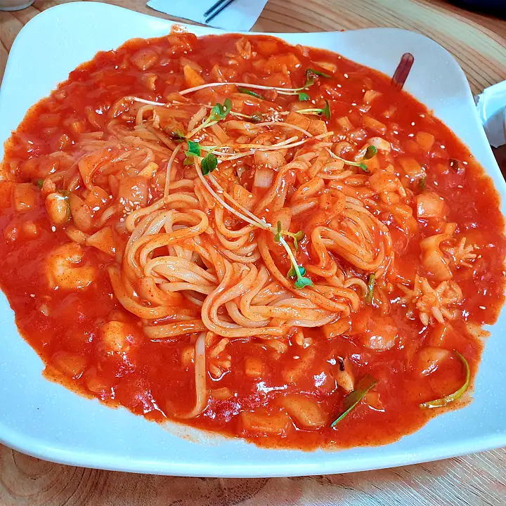 생방송오늘저녁 새빨간 양파 쟁반짜장 짜장면 라이스페이퍼 쫀득 탕수육 맛집 추천