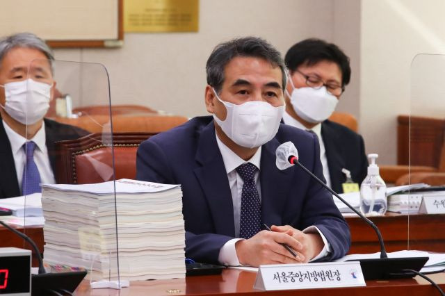 민중기 특검 법조 경력