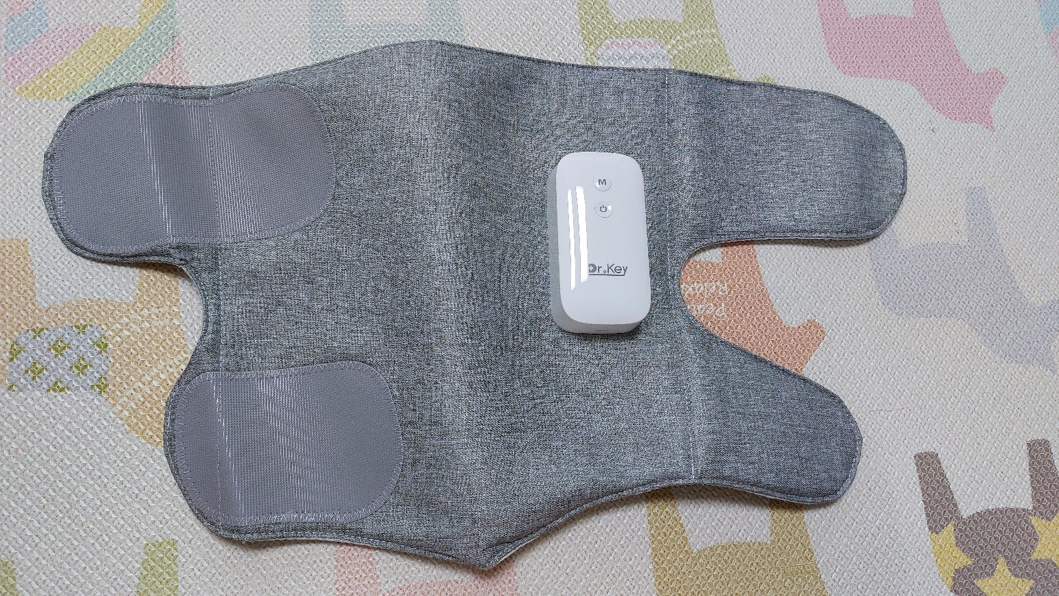 닥터키 종아리 공기압 마사지기 본품 펼치면 이렇게 넓음