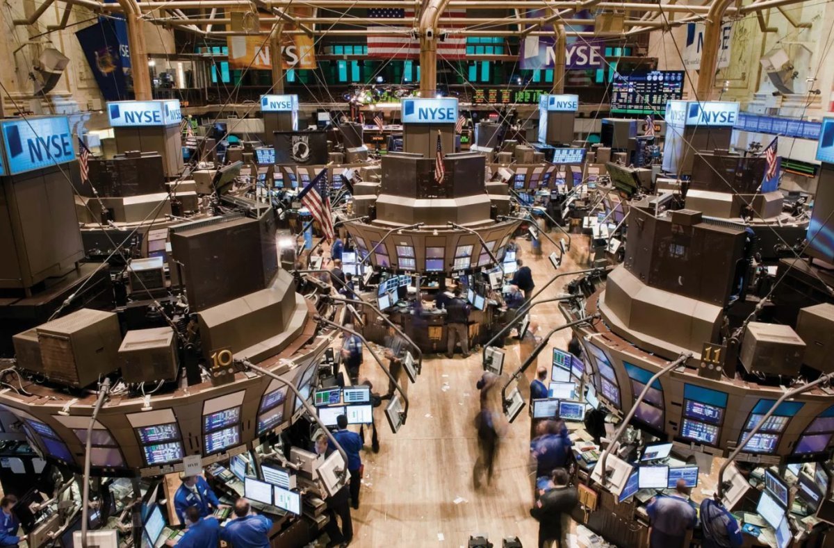 연준 '빅컷'의 힘? 뉴욕 증시 일제히 상승... 다우 지수 사상 최고치 경신 연준 '빅컷'의 힘? 뉴욕 증시 일제히 상승... 다우 지수 사상 최고치 경신