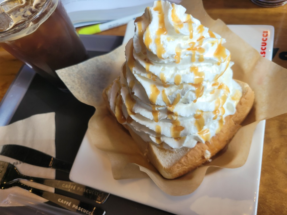 대구 남구 대명로에 위치한 인기 카페, 파스쿠찌 대구대명역점
