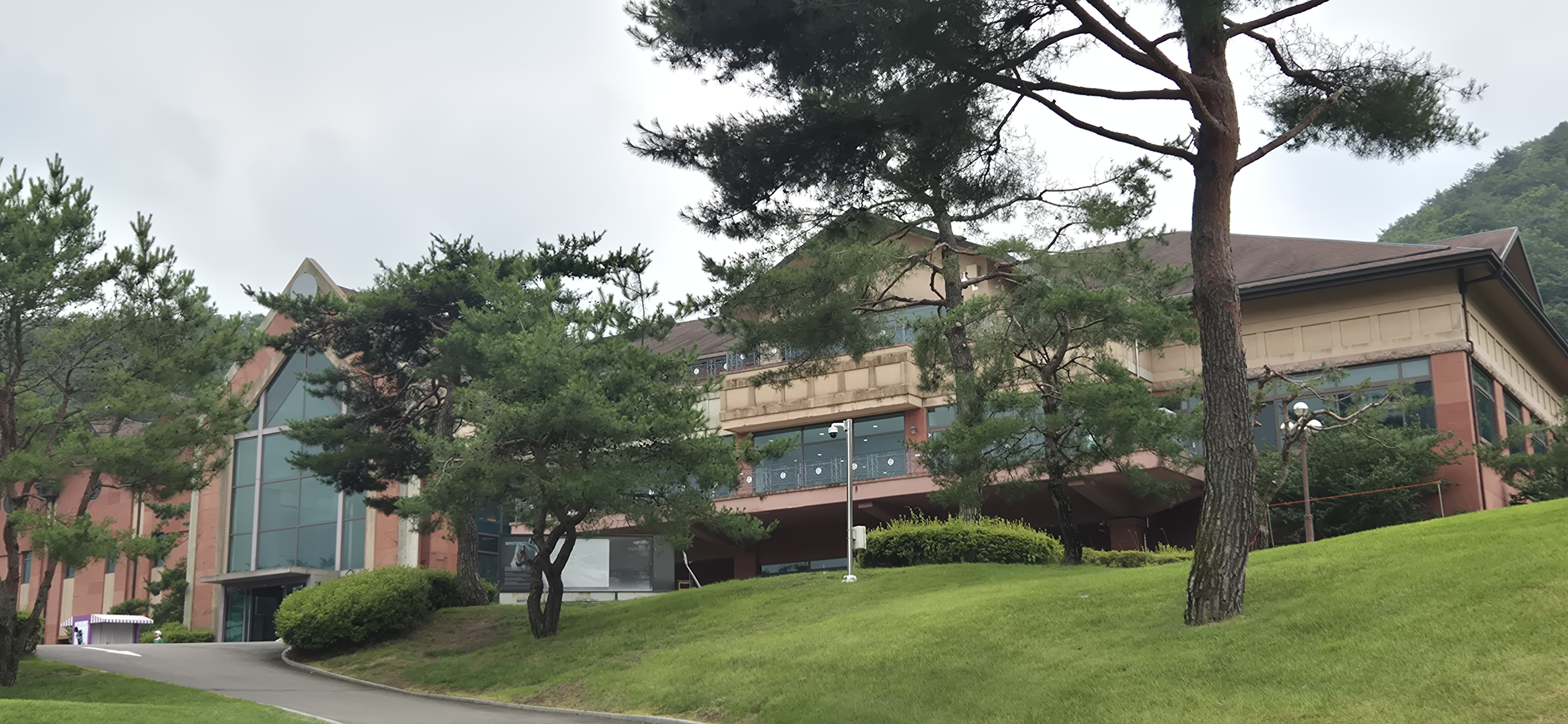클럽하우스 전경